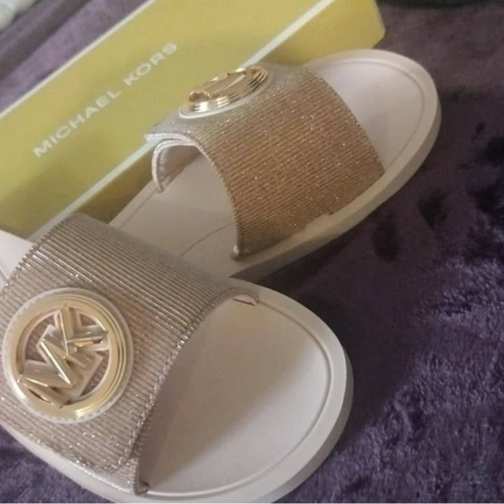 Micheal Kors slides